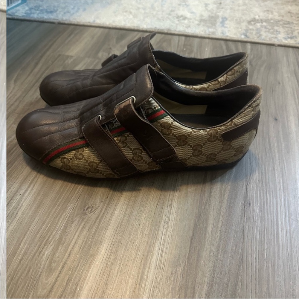 Gucci Brown and Tan Monogram Sneakers - Picture 4 of 9
